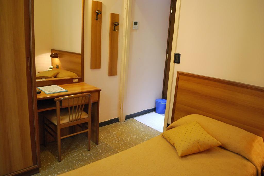 Hotel Galleano Laigueglia Quarto foto
